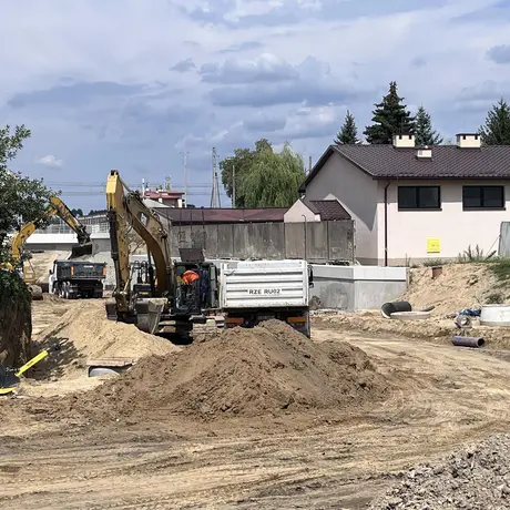 Przebudowa układu dróg w śródmieściu Rzeszowa [3.08.2022] - fot 8